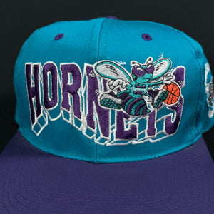 Vintage Charlotte Hornets G-Cap Wave Snapback Hat