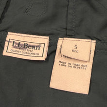 Load image into Gallery viewer, Vintage LL Bean Green Anorak Jacket S