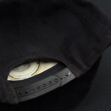 Load image into Gallery viewer, Vintage Green Bay Packers Black Snapback Hat