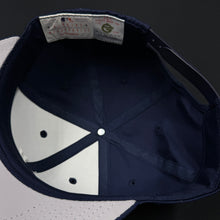 Load image into Gallery viewer, Vintage New York Yankees Twill PL Snapback Hat