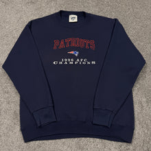 Load image into Gallery viewer, Vintage 1996 New England Patriots AFC Champions Sweatshirt L