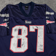 Load image into Gallery viewer, Rob Gronkowski New England Patriots Jersey L