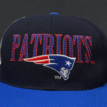 Load image into Gallery viewer, Vintage New England Patriots Black SS Laser Snapback Hat