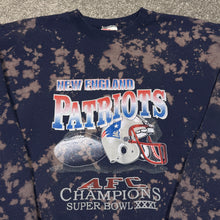 Load image into Gallery viewer, Vintage New England Patriots Sweatshirt L/XL