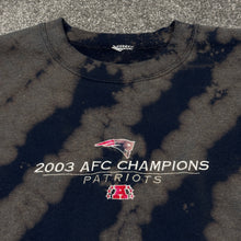 Load image into Gallery viewer, Vintage 2003 AFC Champions New England Patriots Sweatshirt XL/2XL