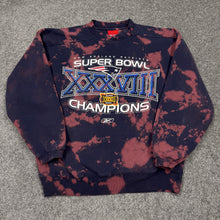 Load image into Gallery viewer, Vintage New England Patriots SB38 Reebok Sweatshirt