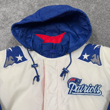 Load image into Gallery viewer, Vintage New England Patriots Apex One Puffer Jacket M