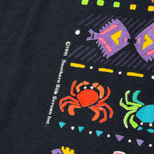 Load image into Gallery viewer, Vintage Maine Things Patterned Shirt XS/S