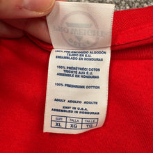 Load image into Gallery viewer, Vintage New England Patriots Undefeated Season Shirt XL
