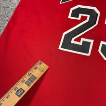Load image into Gallery viewer, Vintage Michael Jordan Chicago Bulls Champion Jersey XL