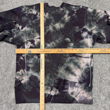 Load image into Gallery viewer, Vintage Connecticut College Custom Champion Sweatshirt L