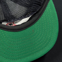 Load image into Gallery viewer, Vintage Boston Red Sox Mesh Plain Logo Snapback Hat