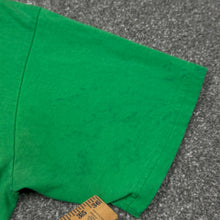 Load image into Gallery viewer, Vintage 2002 Green Day Kiss Me I&#39;m Punk Shirt S