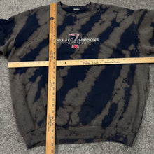 Load image into Gallery viewer, Vintage 2003 AFC Champions New England Patriots Sweatshirt XL/2XL