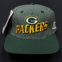 Load image into Gallery viewer, Vintage Green Bay Packers Logo Athletic Grid Strapback Hat