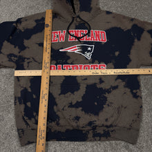Load image into Gallery viewer, New England Patriots Custom Sweatshirt L