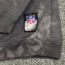 Load image into Gallery viewer, Vintage New England Patriots SB39 Champions Sweatshirt 2XL