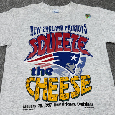 Vintage New England Patriots Squeeze the Cheese Shirt XS/S