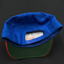 Load image into Gallery viewer, Vintage New York Islanders Snapback Hat