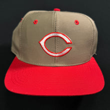 Load image into Gallery viewer, Vintage Cincinnati Reds Twill PL Snapback Hat