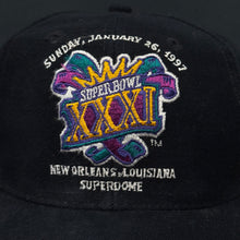 Load image into Gallery viewer, Vintage Super Bowl 31 Patriots Snapback Hat