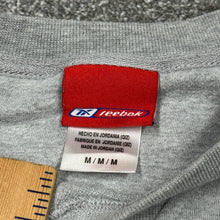 Load image into Gallery viewer, Vintage New England Patriots SB38 Champions Reebok Sweatshirt M