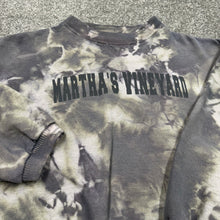 Load image into Gallery viewer, Vintage Martha’s Vineyard Custom Sweatshirt Women’s L/XL