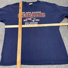 Load image into Gallery viewer, Vintage 2003 New England Patriots AFC East Champions Shirt L/XL