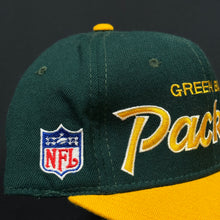 Load image into Gallery viewer, Vintage Green Bay Packers SS Script Fitted Hat 7 1/2
