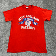 Load image into Gallery viewer, Vintage 1985 New England Patriots Shirt XS/S