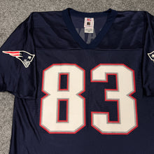 Load image into Gallery viewer, Vintage Deion Branch New England Patriots Jersey M