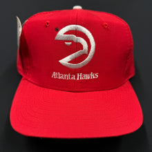 Load image into Gallery viewer, Vintage Atlanta Hawks Twill PL Snapback Hat NWT