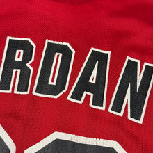 Load image into Gallery viewer, Vintage Michael Jordan Chicago Bulls Champion Jersey XL