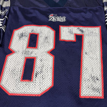 Load image into Gallery viewer, Rob Gronkowski New England Patriots Jersey L
