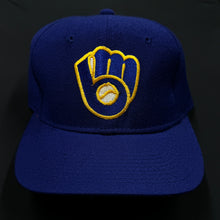 Load image into Gallery viewer, Vintage Milwaukee Brewers SS PL Fitted Hat 7 1/4