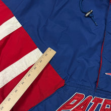 Load image into Gallery viewer, Vintage New England Patriots Starter Puffer Jacket XL