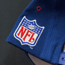 Load image into Gallery viewer, Vintage New England Patriots Starter Snapback Hat