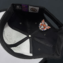 Load image into Gallery viewer, Vintage 1998 Detroit Red Wings Stanley Cup Champions Starter Strapback Hat