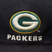 Load image into Gallery viewer, Vintage Green Bay Packers Black Snapback Hat