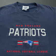 Load image into Gallery viewer, Vintage New England Patriots Shirt S/M