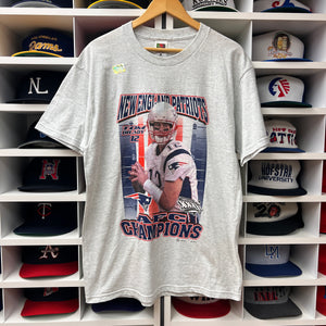 Vintage 2002 Tom Brady Patriots Shirt L