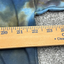 Load image into Gallery viewer, Vintage MIT Mom Custom Sweatshirt S/M