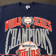 Load image into Gallery viewer, Vintage 1987 Minnesota Twins Logo 7 Shirt S