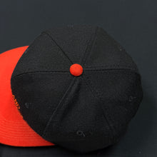 Load image into Gallery viewer, Vintage Cleveland Browns SS Script Snapback Hat
