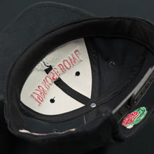 Load image into Gallery viewer, Vintage 1998 Washington State Rose Bowl Snapback Hat