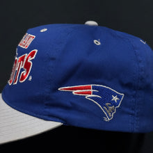 Load image into Gallery viewer, Vintage New England Patriots Snapback Hat