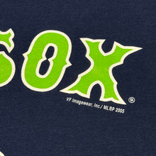 Load image into Gallery viewer, 2005 Boston Red Sox Clover Shirt S