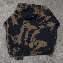 Load image into Gallery viewer, Vintage Worcester Tornadoes Sweatshirt M/L