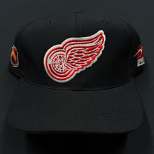 Load image into Gallery viewer, Vintage Detroit Red Wings Sports Specialties Snapback Hat