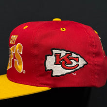 Load image into Gallery viewer, Vintage Kansas City Chiefs G-Cap Snapback Hat